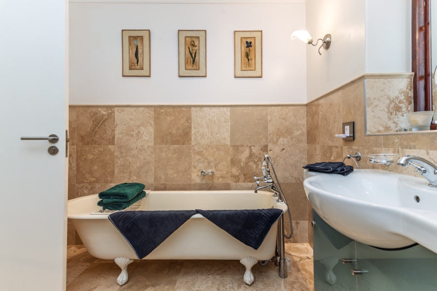 4 Bedroom Property for Sale in Fish Hoek Western Cape